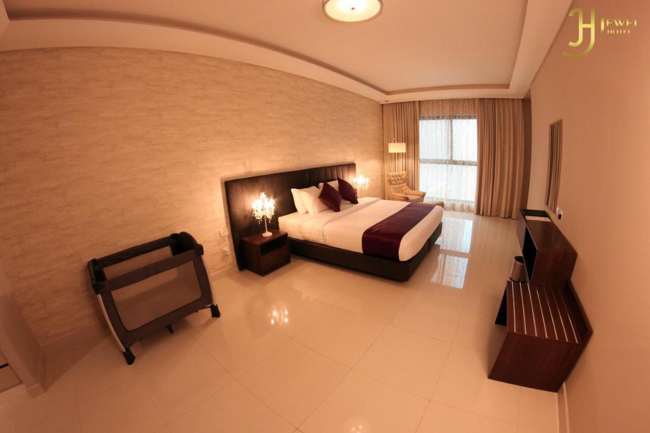 Sunday Luxury Downtown Adliya Formerly Jewel Hotel Manama Exterior foto